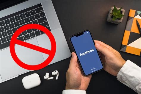 Alasan Mengapa Harus Memblokir Facebook Sendiri
