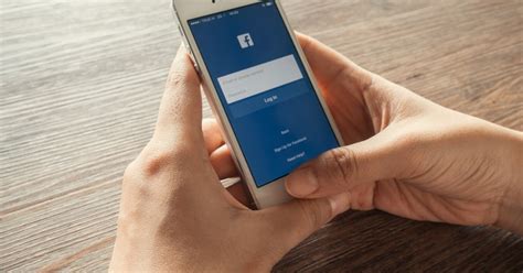Mengapa Harus Menyembunyikan Email di Facebook?