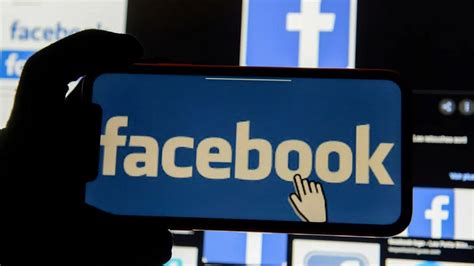 Peran Facebook dalam Masyarakat