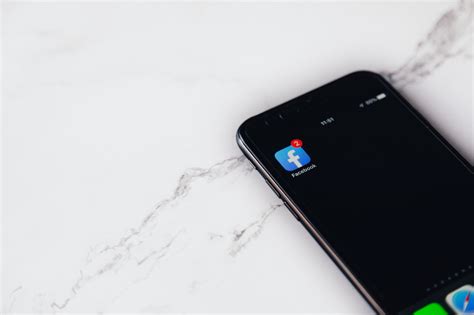 Bagian 1: Pilih Aplikasi Hack Facebook yang Tepat