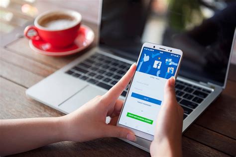 Mengoptimalkan Profil Facebook